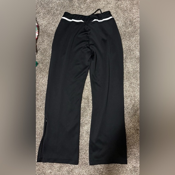 Women’s Nike Sweatpants - Picture 2 of 3